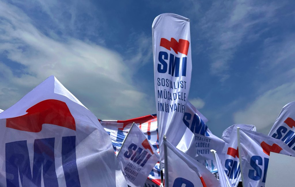 1 Mayıs ve 2&nbsp;Çizgi