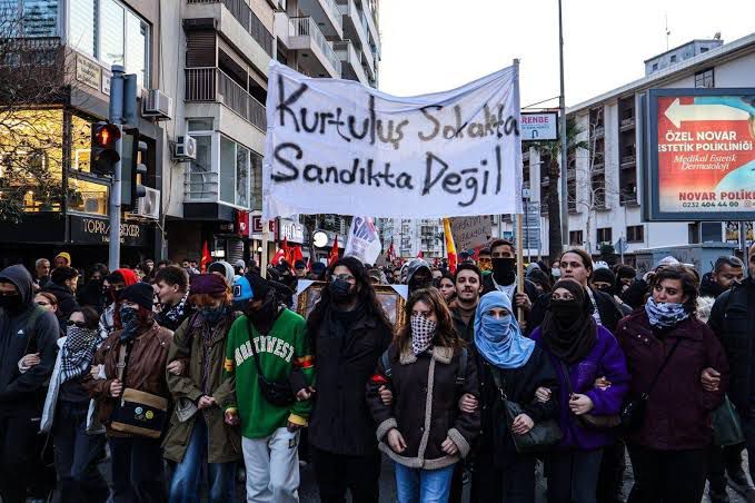 AKP Kamburunu Sırtımızdan&nbsp;Atalım!